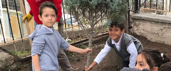 Batı Anadolu İlkokulu Ağaçlandırma Çalışması